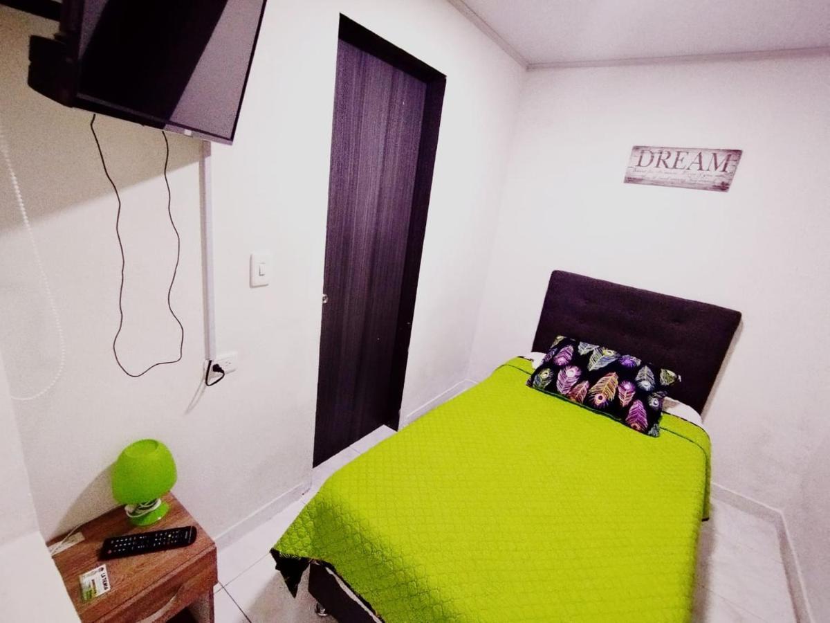 Aloha Hostel Μπογκοτά Εξωτερικό φωτογραφία